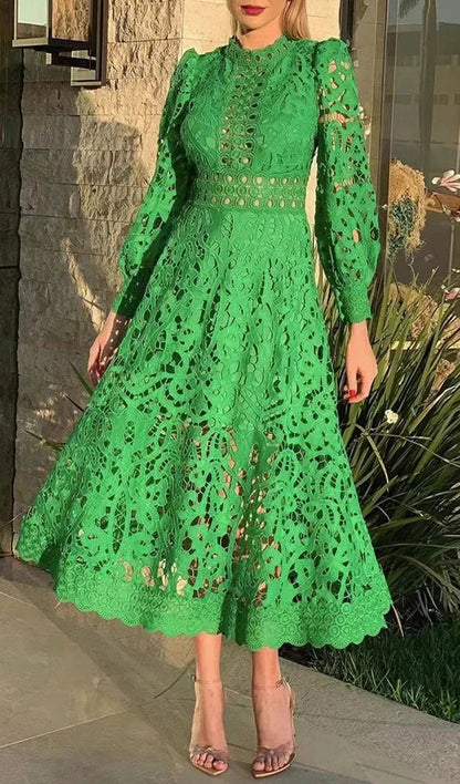 Vestido midi de encaje con mangas largas AR716